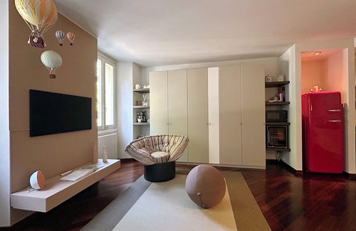 Malgrate Apartment | Overlooking Lake Como. Cozy and magical as one's home