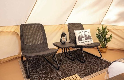 Miller Lake House | "Wanderer" tent near Tobermory