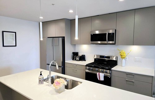 Willoughby Apartment | Brand new apartment with elevator