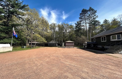 Hazelhurst Cabin | Creekside Oasis ~ Terrific 3-bedroom Cabin in Hazelhurst, Wisconsin