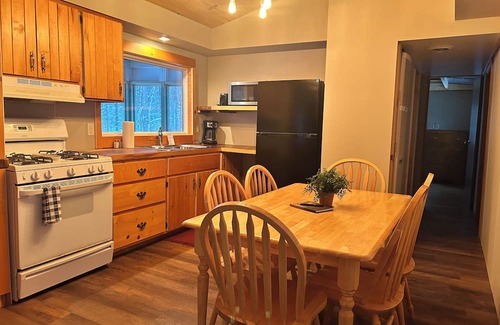 Hazelhurst Cabin | Creekside Oasis ~ Terrific 3-bedroom Cabin in Hazelhurst, Wisconsin