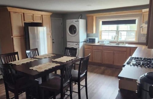 Saukville Condo | Charming 3-bedroom condo with WiFi and AC in nice Saukville