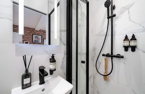 Camden Town Apartment | Camden | Room B3 - Studio Apartment, Sleeps 2