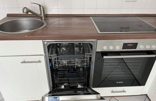 Loebtau Apartment | 3-room apartment for up to 5 people