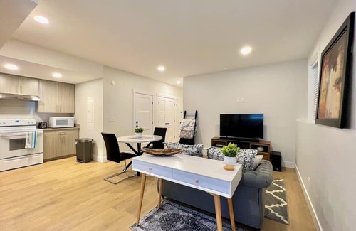 Prince George House | Inclusively Home - Mears Court Suite