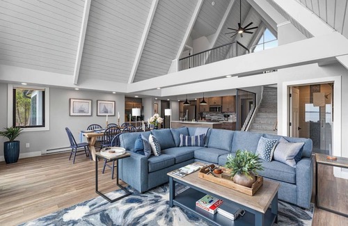 Baileys Harbor House | Moonlight Bay Retreat