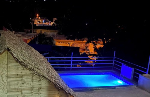 Florencio House | Spacious 7-bedroom house with AC, WiFi in lovely Fajardo