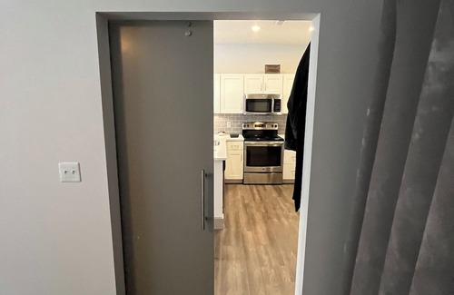 Clifton Apartment | ATTN: MEANT TO BE A SHORT/LONG TERM RENTAL IN WHICH YOU CAN BRING YOUR OWN ITEMS