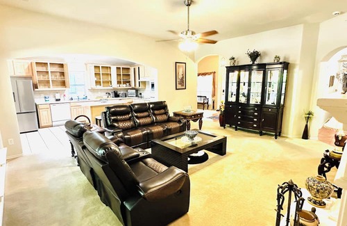 Mansfield House | Modern Comfort in the Heart of DFW - 3BR Home in Mansfield