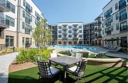 Huntsville Apartment | Cozy 1-bedroom apartment in awesome Huntsville with AC