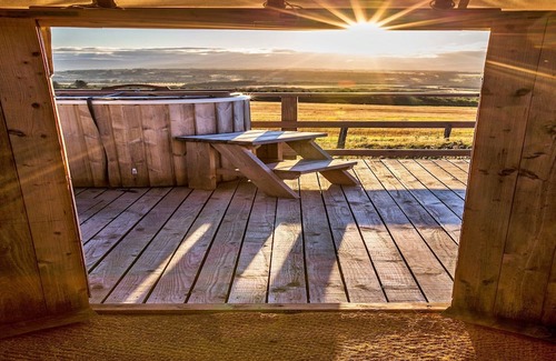 Auchterarder Ski Chalet | Yurt in Gleneagles with Hot Tub Retreat