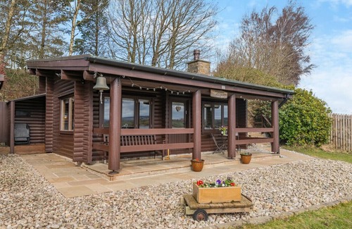 Barnoldswick House | Whitemoor Lodge - One Bedroom House, Sleeps 2