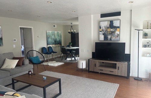Westlake Village Apartment | Chic 2-bedroom apartment with WiFi, AC in tranquil Westlake Village