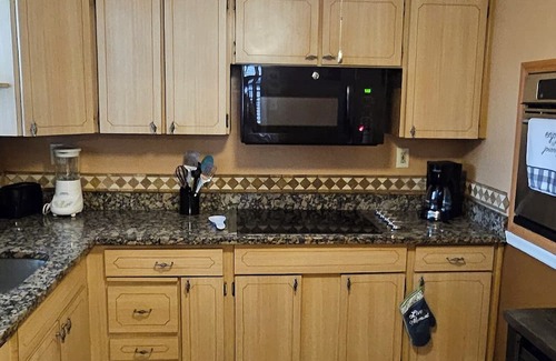 Hillcrest Heights House | Spacious 4-bedroom house in delightful Temple Hills with WiFi, AC.