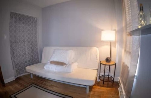 Albany House | Charming 3-bedroom house near Empire State Plaza