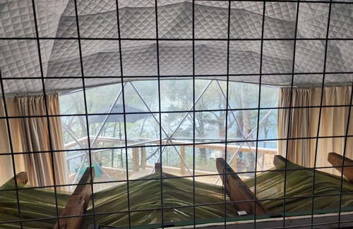 Crane Hill Apartment | Stunning Lakeside Glamping Dome