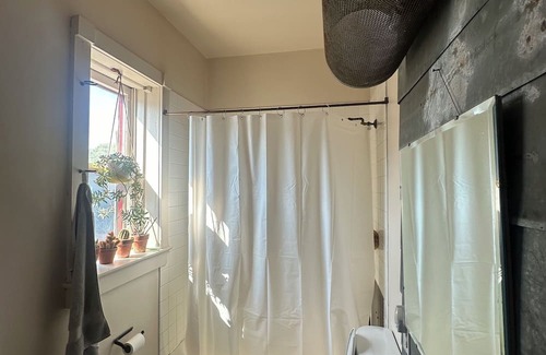 Fifth Ward House | Historic Schlitz Tied House 2Bed Loft w/Yard