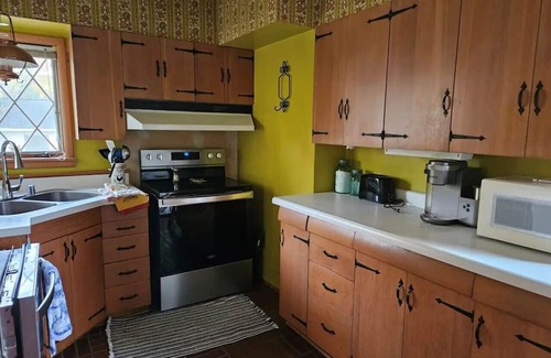 Richland Center House | 512B) Ma'on House Bed and Breakfast