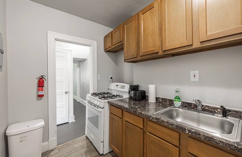 Trinidad Apartment | Central Cozy 2BR Apartment in DC with Parking