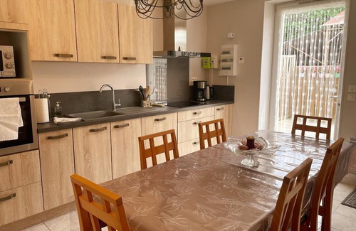 Meusnes Cottage | Comfortable cottage with Wi-Fi, near Beauval Zoo and Loire castles