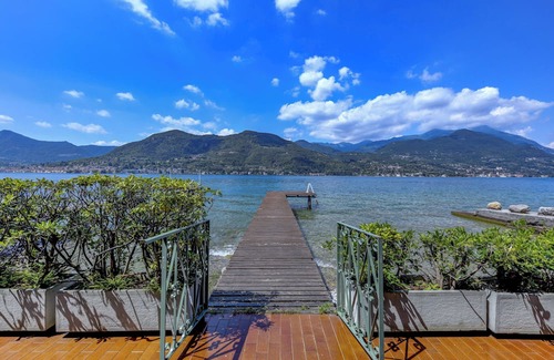 Portese Villa | Villa Giovanna with swimming pool and private jetty