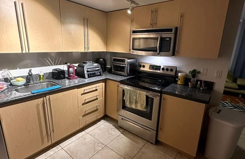 North Bay Village Apartment | 3-bedroom apartment in charming North Bay Village with WiFi, AC