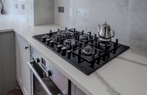 Alperton House | A charming House in wembley