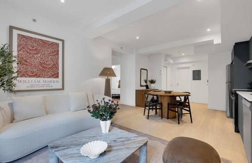 Cite Multimedia Apartment | Mercer- Old Mtl 2 Beds 2 Baths+ Free parking