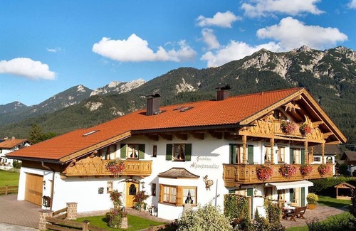 Kruen Apartment | Karwendel apartment "Nr.2"/1 bedroom/shower, WC - Alpenparadies, guest house