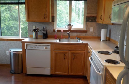 Shelton Cabin | Ocean Lodge