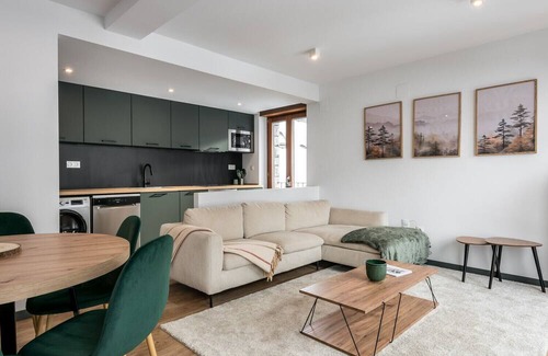 Tredos Apartment | Casa Aiguamoix in Tredos,6 people 2 bedrooms, cosy challet
