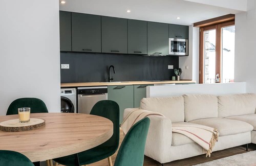Tredos Apartment | Casa Aiguamoix in Tredos,6 people 2 bedrooms, cosy challet