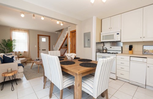 Salisbury Beach Apartment | Tranquil 2-bedroom apartment in Salisbury with AC, WiFi