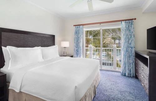 Paradise Island Resort | Harborside Resort 2bdrm villa on Paradise Island w incredible amenities! Aug 3-7