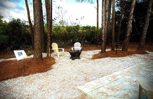 Pearlington House | Luzury 5th Wheel on the Ms Gulf Coast with access to all Campground amenities.