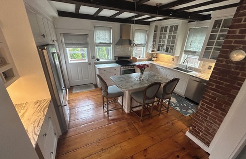 Newburyport House | Downtown Home. Walk to Waterfront, Restaurants, Shops & Train. Beaches Nearby.