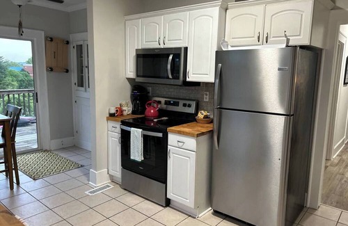 North Chattanooga House | Cozy&Stylish Hip NCHAT Home~WLK 2 FrazierAve&More!