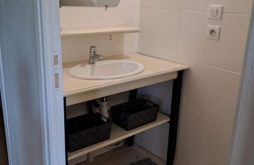 Gaillan-en-Medoc Apartment | Apartment 15 minutes from Montalivet beaches. Available for 4 people.