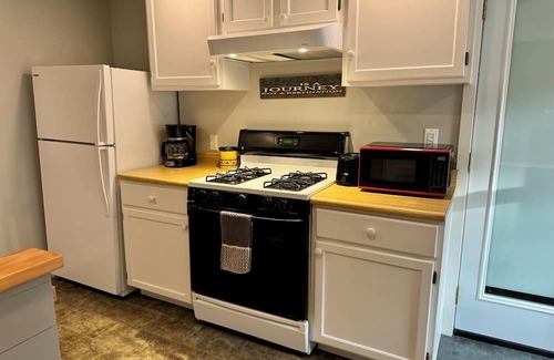 Canton Apartment | Cozy 1-bedroom apartment near St. Lawrence U. and SUNY Canton