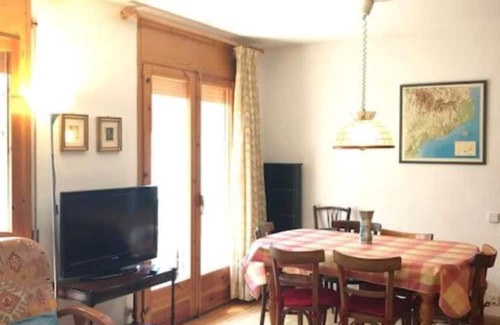 Vilallonga de Ter Apartment | Apartment in the Catalan mountains