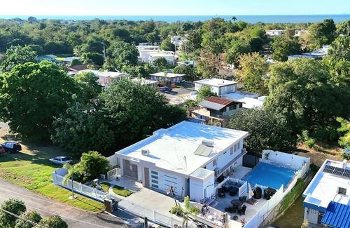 Miradero Apartment | A Splash of Oasis near beautiful beaches & bars