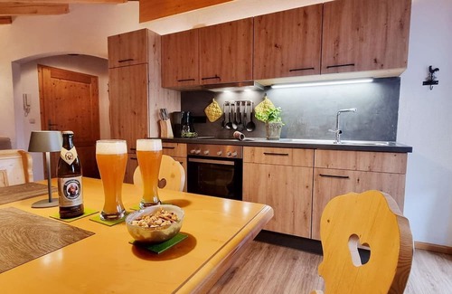 Kruen Apartment | Schöttelkarspitz apartment "Nr.5"/1 bedroom/shower, WC - Alpenparadies, guest house