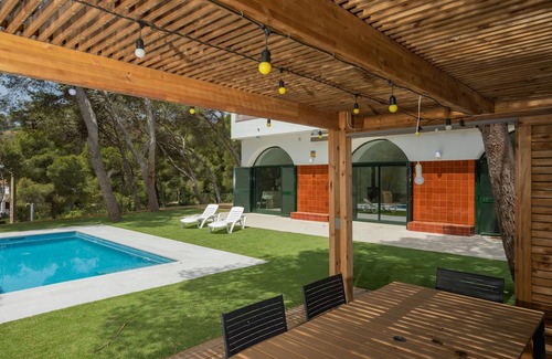 Tamariu Villa | 6-bedroom villa with private pool and parking in marvelous Tamariu