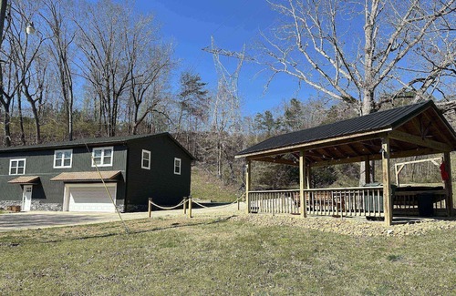 Lookout Valley Neighborhood Association House | New - Private pond stocked with fish - game room - fireplace - 2 acres to explore