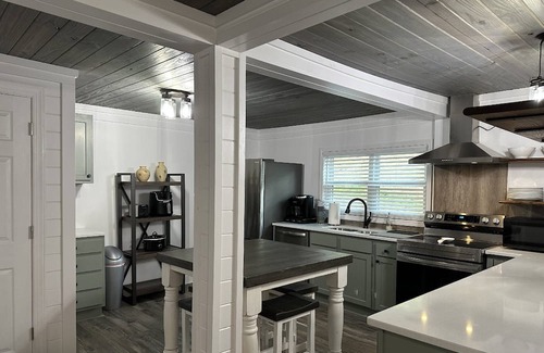 Lookout Valley Neighborhood Association House | New - Private pond stocked with fish - game room - fireplace - 2 acres to explore