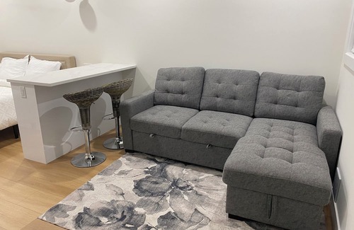 Newton Apartment | Calm Corner Retreat: Calm Escape