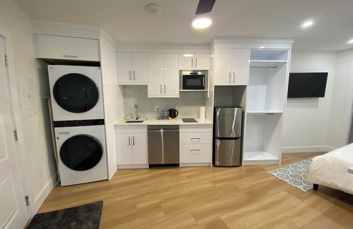 Newton Apartment | Calm Corner Retreat: Calm Escape