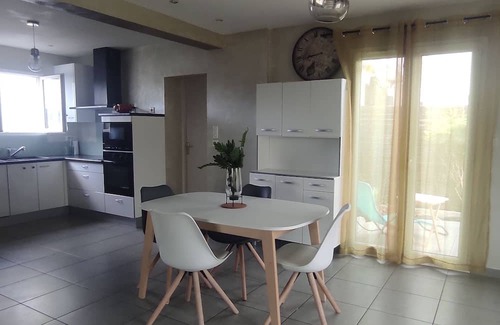 Colomiers House | 6-bedroom house in quiet subdivision