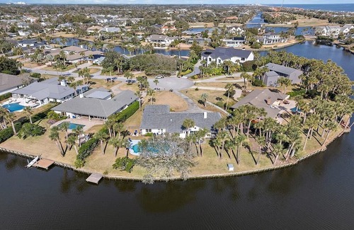 Old Ponte Vedra Beach House | VIEWS! Newly renovated single family home on cul de sac with pool close to beach access!