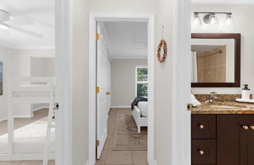South Gate Ridge House | Helene's Coastal Escape